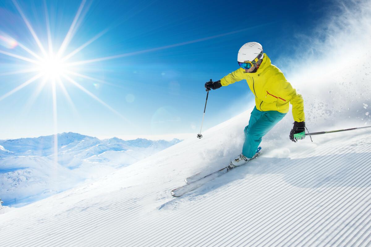 Čo by ste mali vedieť o pánskom lyžiarskom oblečení