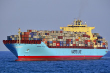 Kojtajnerová loď prepravného gigantu Maersk vo Valencii v Španielsku. FOTO: REUTERS
