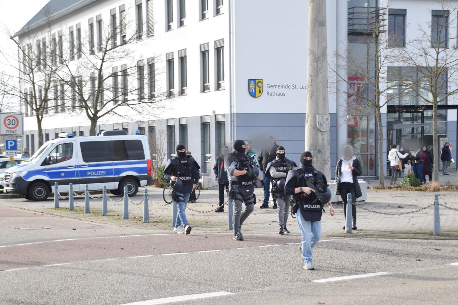 Prestrelky v Bruseli, násilnosti už aj na vidieku. Belgicko čelí silnejúcemu zločinu