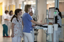 V nemocniciach na Slovensku dochádza k preskupovaniu personálu. Ilustračné foto z Nemocnice Bory: HN/Peter Mayer

