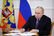 Rusov čakajú v polovici marca prezidentské voľby. Víťazstvo Vladimira Putina je však už dnes viac-menej isté. FOTO: REUTERS