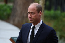 Princ William zrušil účasť na bohoslužbe.
