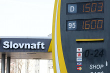 čerpacia stanica benzín nafta Slovnaft - cena FOTO: Peter Mayer