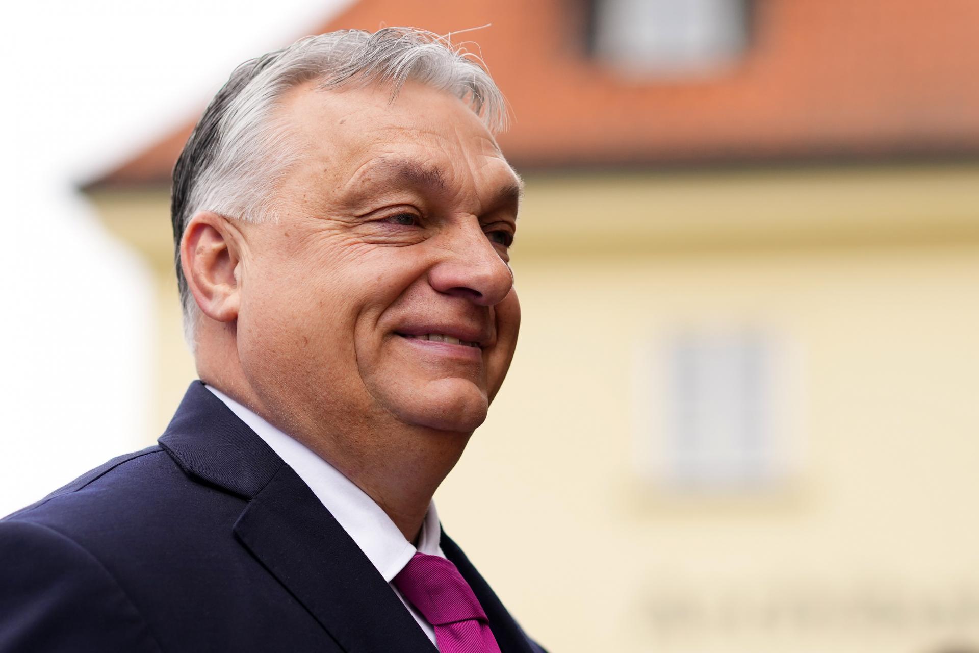 Orbán sa v piatok stretne s Trumpom na Floride, Szijjártó zas pôjde koncom mesiaca do Ruska