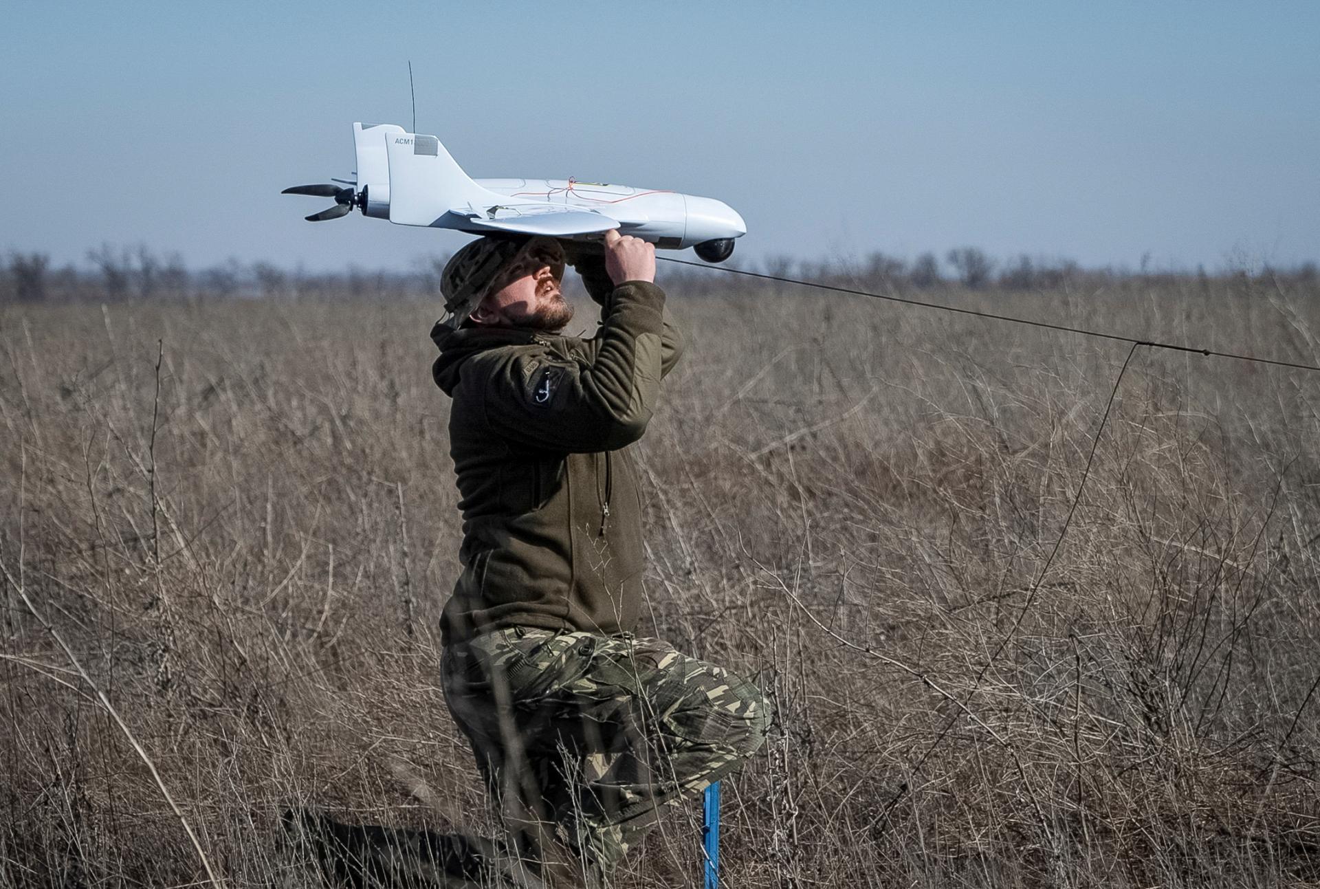 Británia dodá Ukrajine 10-tisíc dronov, oznámil minister obrany v Kyjeve. Londýn vyčlení 325 miliónov libier
