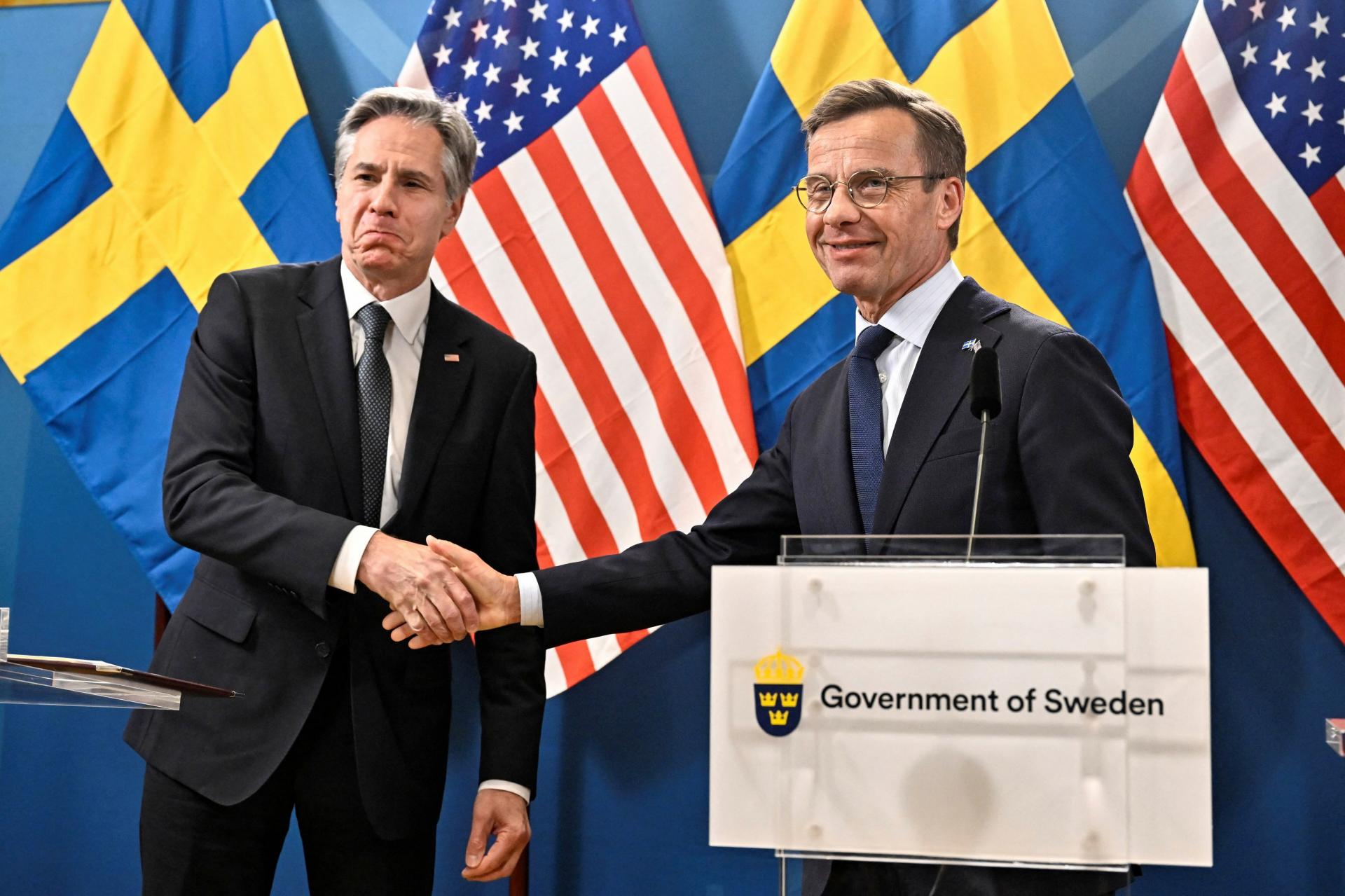 Švédsko je oficiálne v NATO, jeho premiér vo Washingtone nechal uložiť prístupový protokol