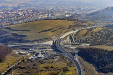 Nové diaľnice na východe pomáhajú rozvoju investícií.

FOTO: TASR/M. Kapusta