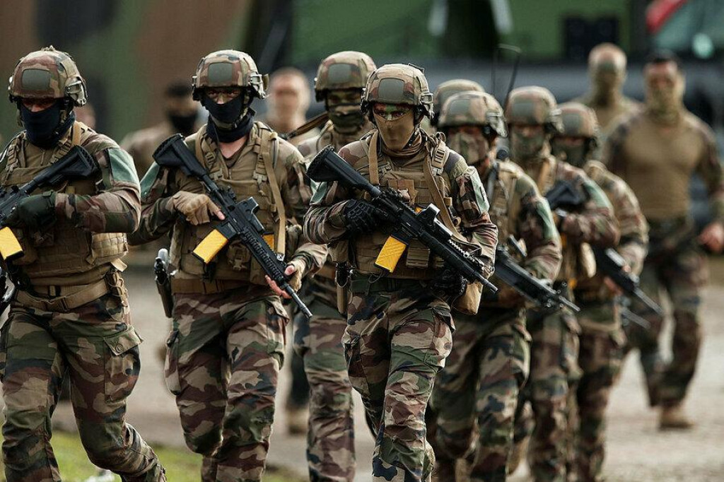 Francúzski vojaci. FOTO: REUTERS