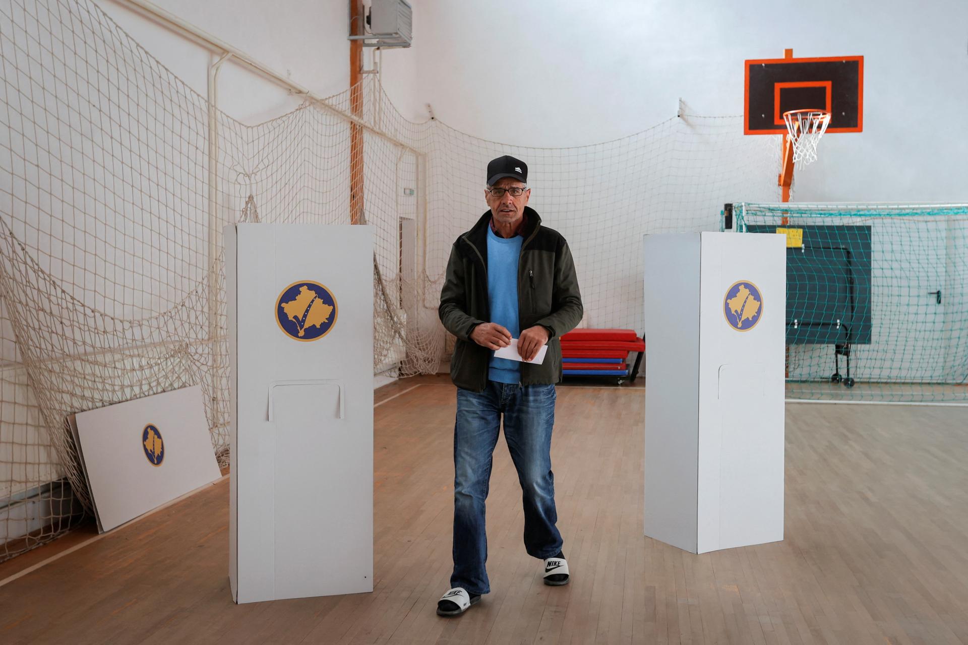 Kosovo schválilo v štyroch mestách referendá o odvolaní starostov. Ich zvolenie spôsobilo napätie