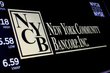 Logo New York Community Bancorp na burzovom parkete New York Stock Exchange. FOTO: REUTERS