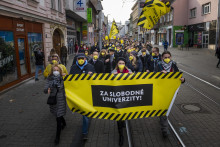 V novembri 2021 sa v Bratislave konal protest za slobodné univerzity v Bratislave. Študenti a školy sa búrili proti proti novele vysokoškolského zákona. FOTO: TASR/Jaroslav Novák