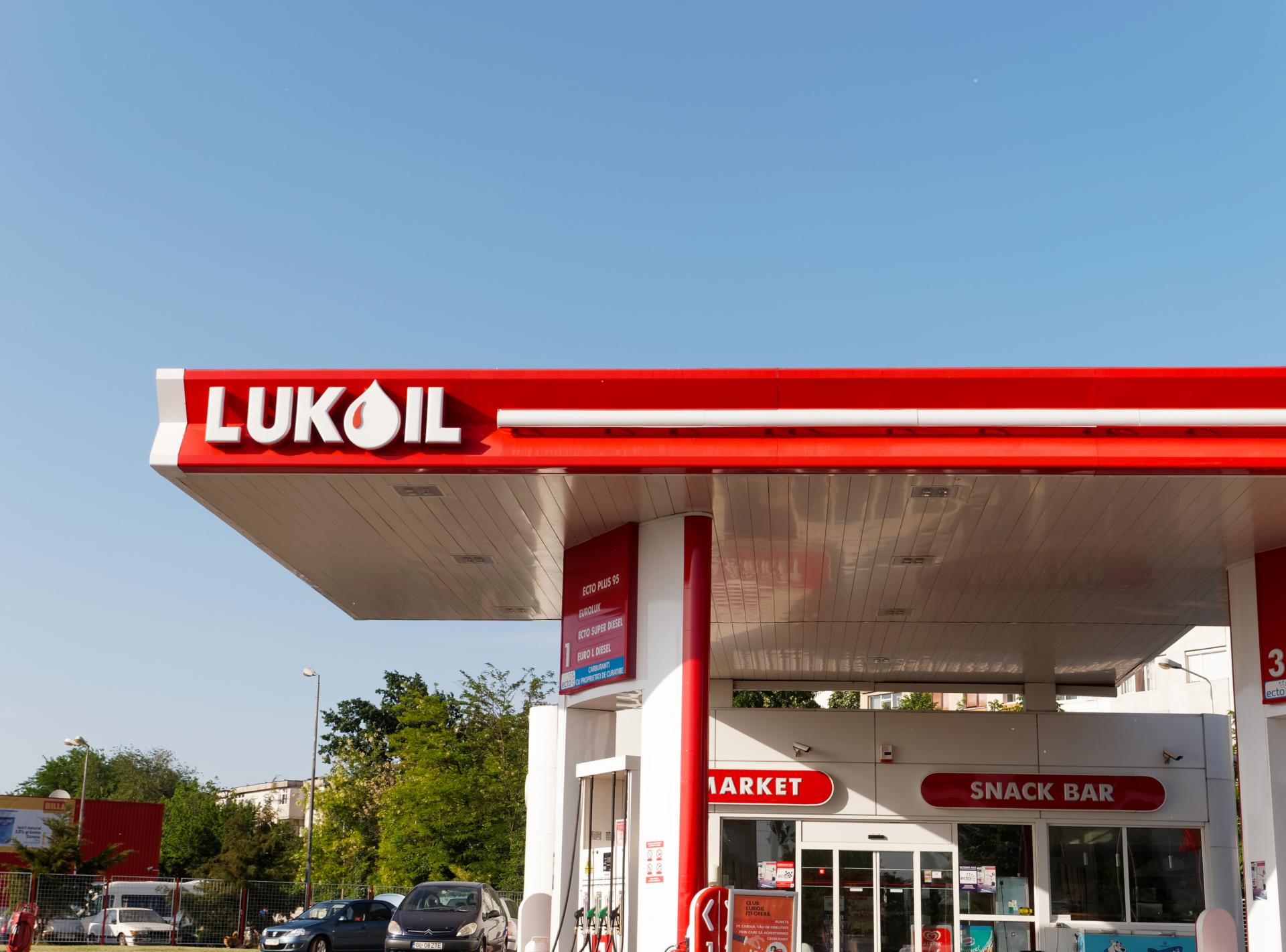 Ďalší vrcholný manažér ropného gigantu Lukoil je mŕtvy. Našli ho obeseného v jeho kancelárii