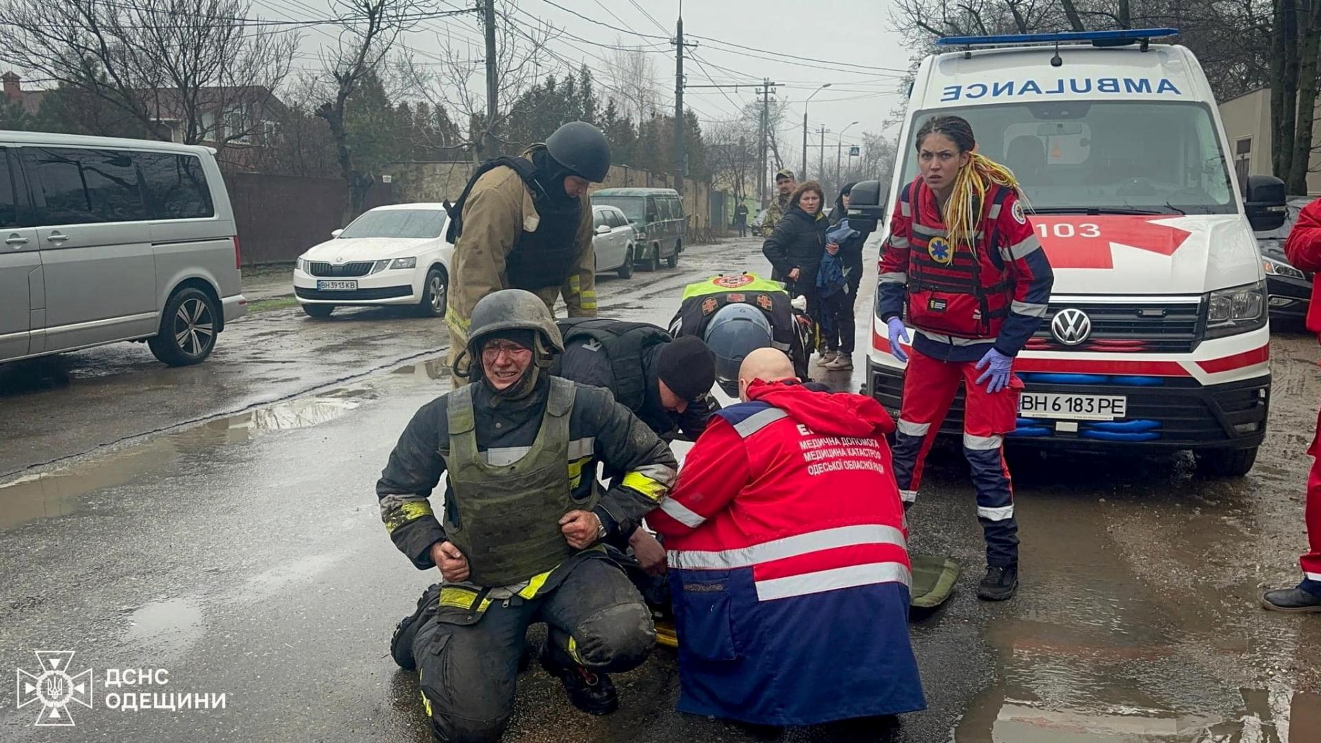Rusi opäť zaútočili na Odesu, zahynulo najmenej 14 ľudí