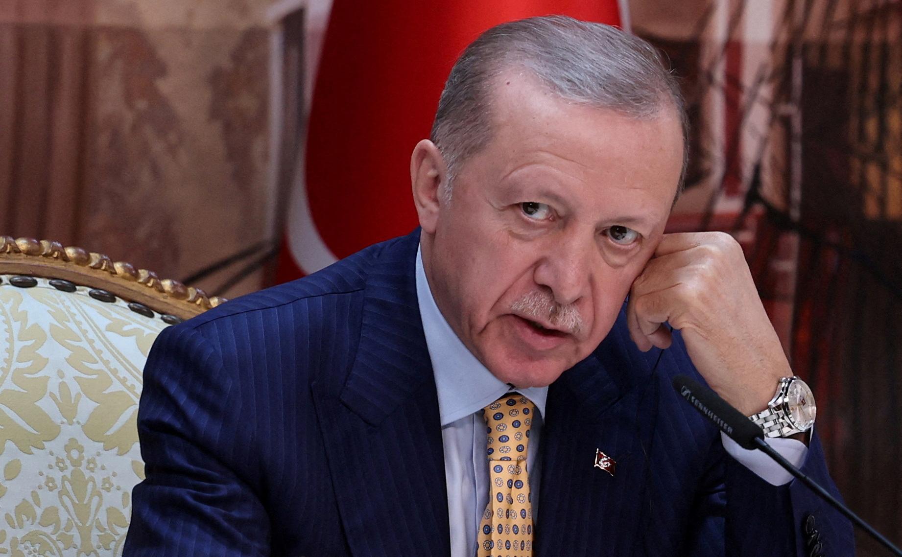 Erdogan zablahoželal Putinovi, ponúkol mu sprostredkovanie rozhovorov s Kyjevom