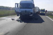 Nehoda na diaľnici D2. FOTO: Facebook polície/Bratislavský kraj