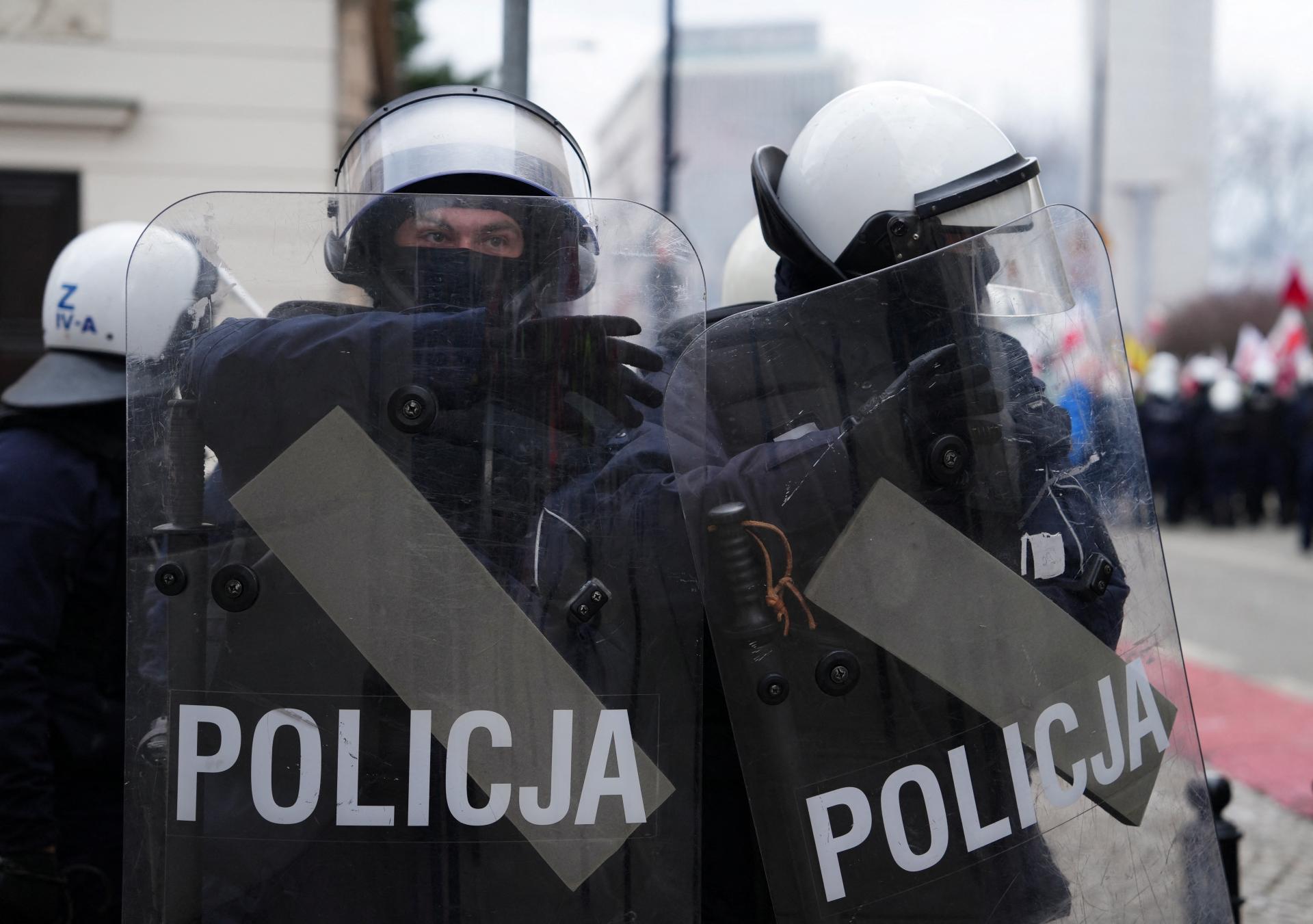 Poľská polícia má nového šéfa, predchádzajúci v pracovni strieľal z granátometu