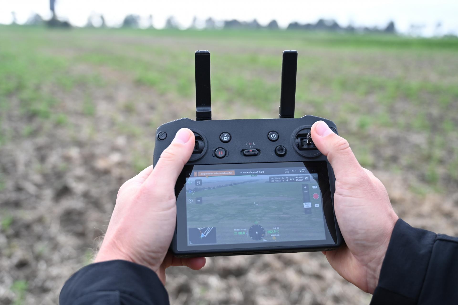 Vláda schválila novelu leteckého zákona ohľadom povinností pre používateľov dronov