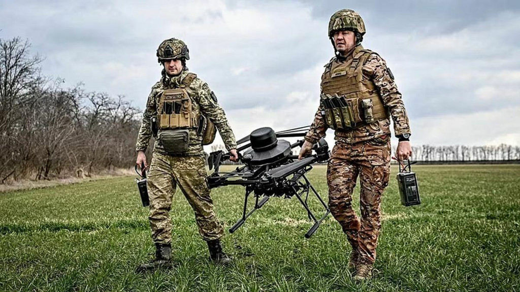 Pôvodne poľnohospodársky dron, ktorý má dnes prezývku Baba Jaga, Ukrajinci používajú ako jeden z efektívnych prostriedkov na údery v ruskom tyle. FOTO: Reuters