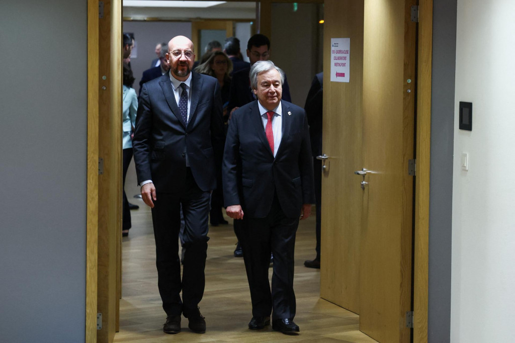 Generálny tajomník OSN Antonio Guterres a predseda Európskej rady Charles Michel.  FOTO: Reuters