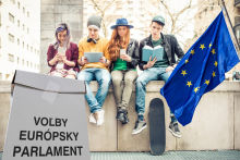 Povinné eurovoľby pre mladých ľudí.