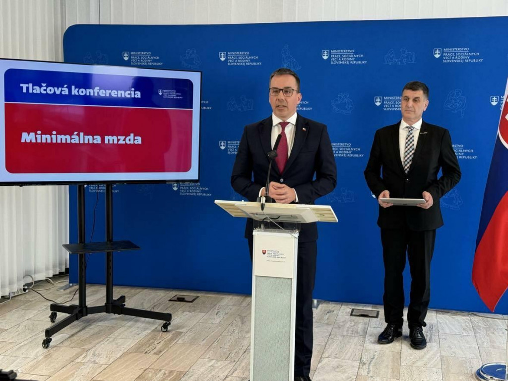 Minister pr&aacute;ce Erik Tom&aacute;&scaron;. FOTO: HN/Akos Cs&eacute;pl&ouml;