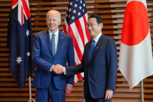 Americký prezident Joe Biden a japonský premiér Fumio Kišida. FOTO: Reuters