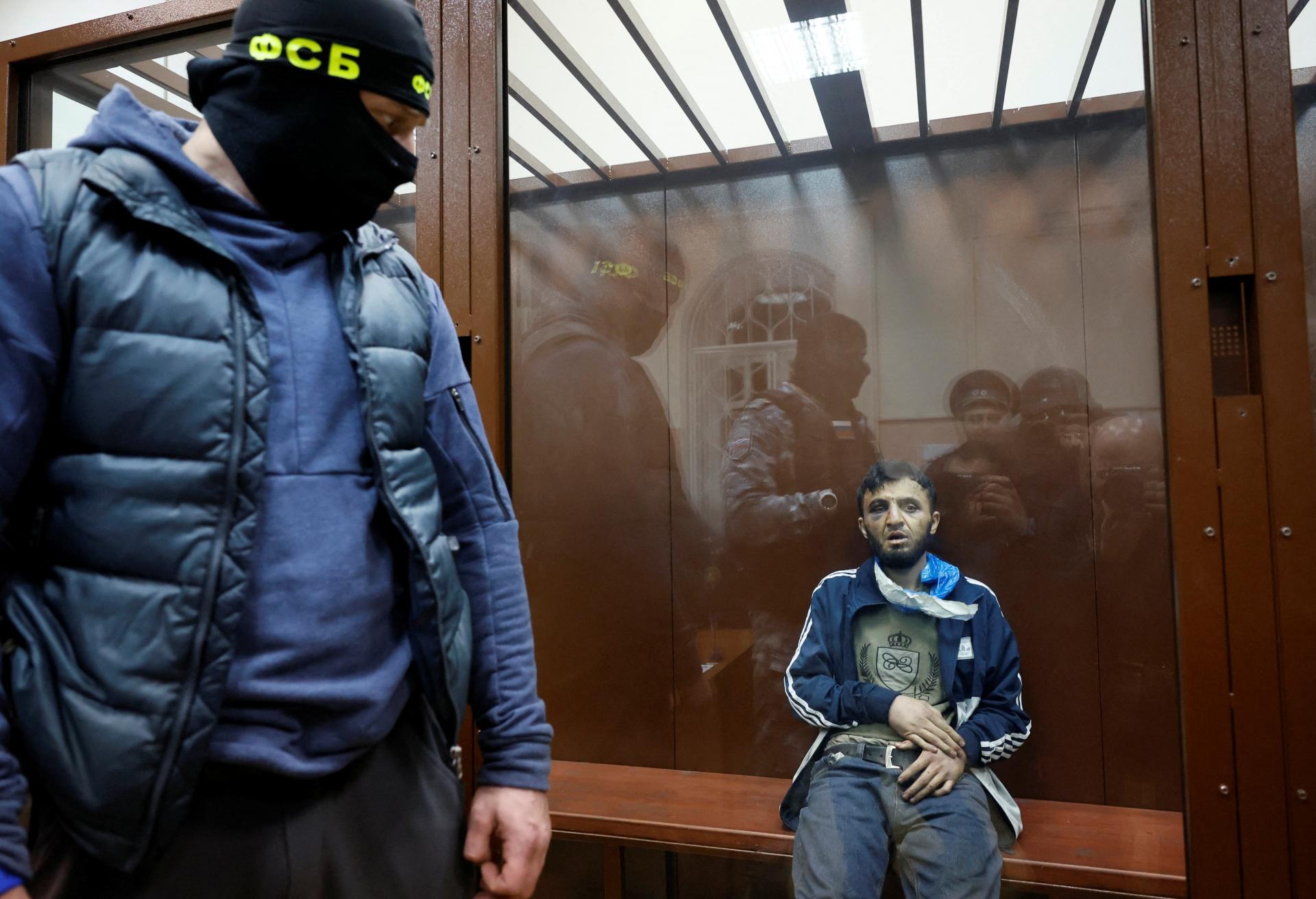 Traja zo štyroch podozrivých z útoku na predmestí Moskvy priznali vinu