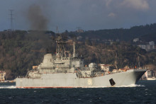 Ruská výsadková loď Jamal. FOTO: Reuters
