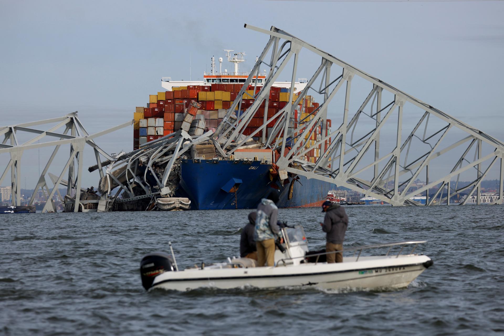 Loď, ktorá zničila most v Baltimore, stratila pohon. Posádka varovala úrady, nárazu sa však nepodarilo predísť