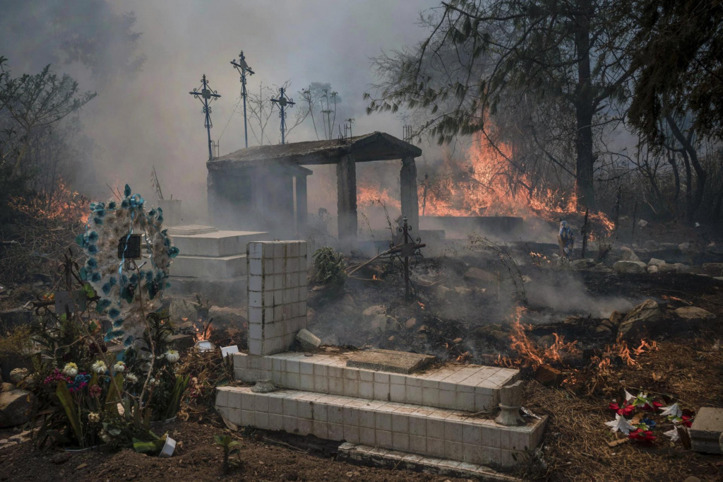 Požiar v Mexiku. FOTO: TASR/AP