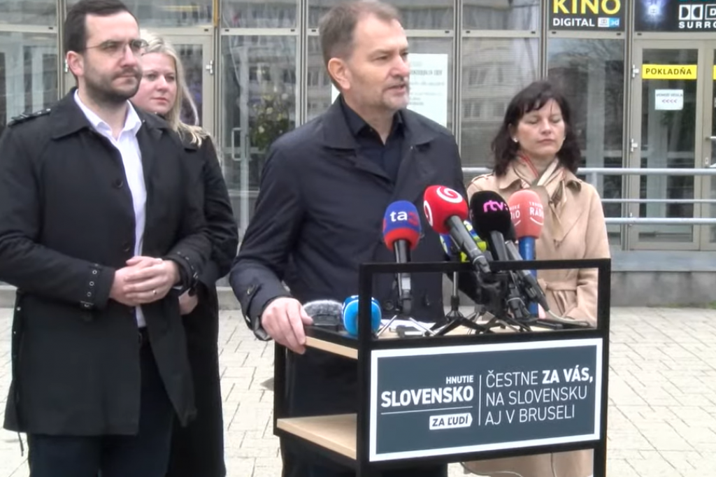 Predseda hnutia Slovensko Igor Matovič v Galante, kde prebieha v&yacute;jazdov&eacute; rokovanie vl&aacute;dy Roberta Fica. FOTO: YouTube/HNtelev&iacute;zia