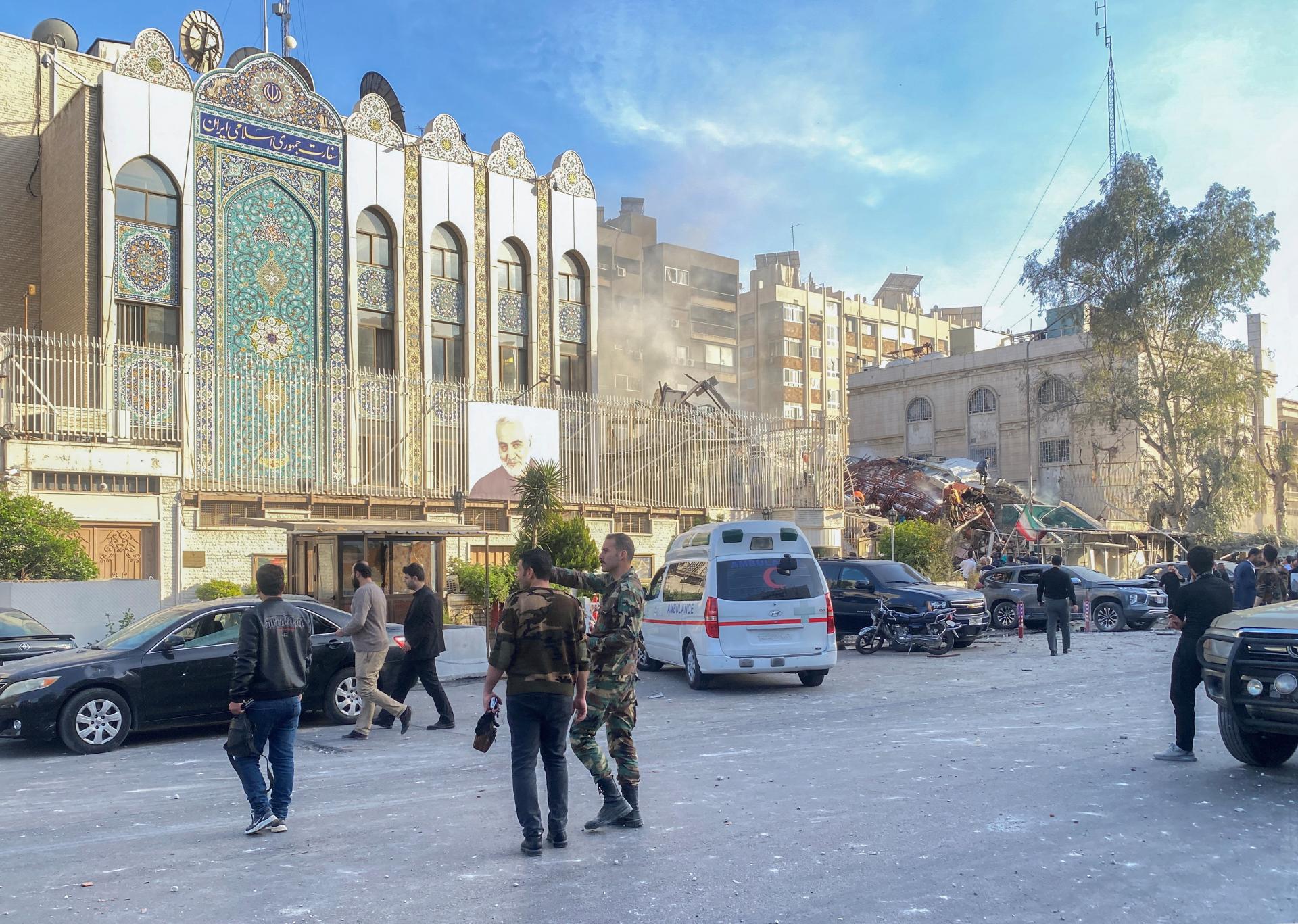 Izrael zaútočil na iránsky konzulát v Damasku. Zomrel aj veliteľ revolučných gárd