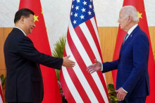 Americký prezident Joe Biden sa stretáva s čínskym prezidentom Si Ťin-pchingom. FOTO: Reuters