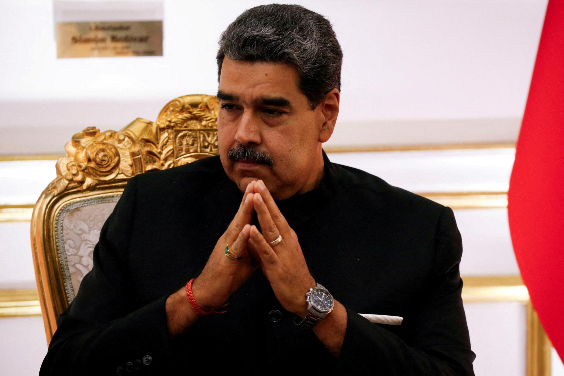 Maduro obvinil USA z budovania tajných základní v regióne Esequiba, na ktorý si Venezuela robí nárok