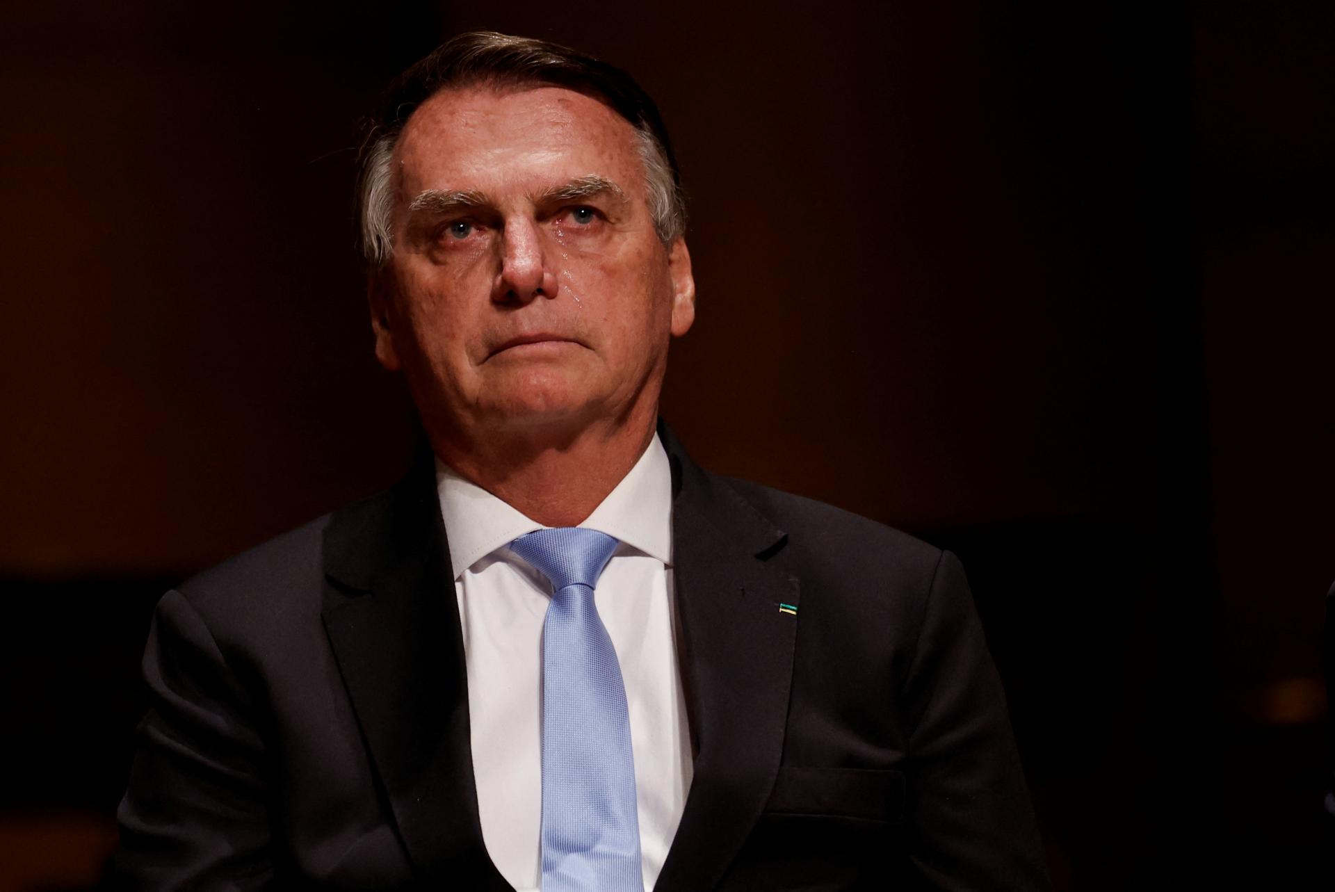 Dvoch pracovníkov ambasády Maďarska prepustili pre únik informácií o Bolsonarovi