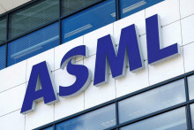 Logo výrobcu ASML. FOTO: Reuters