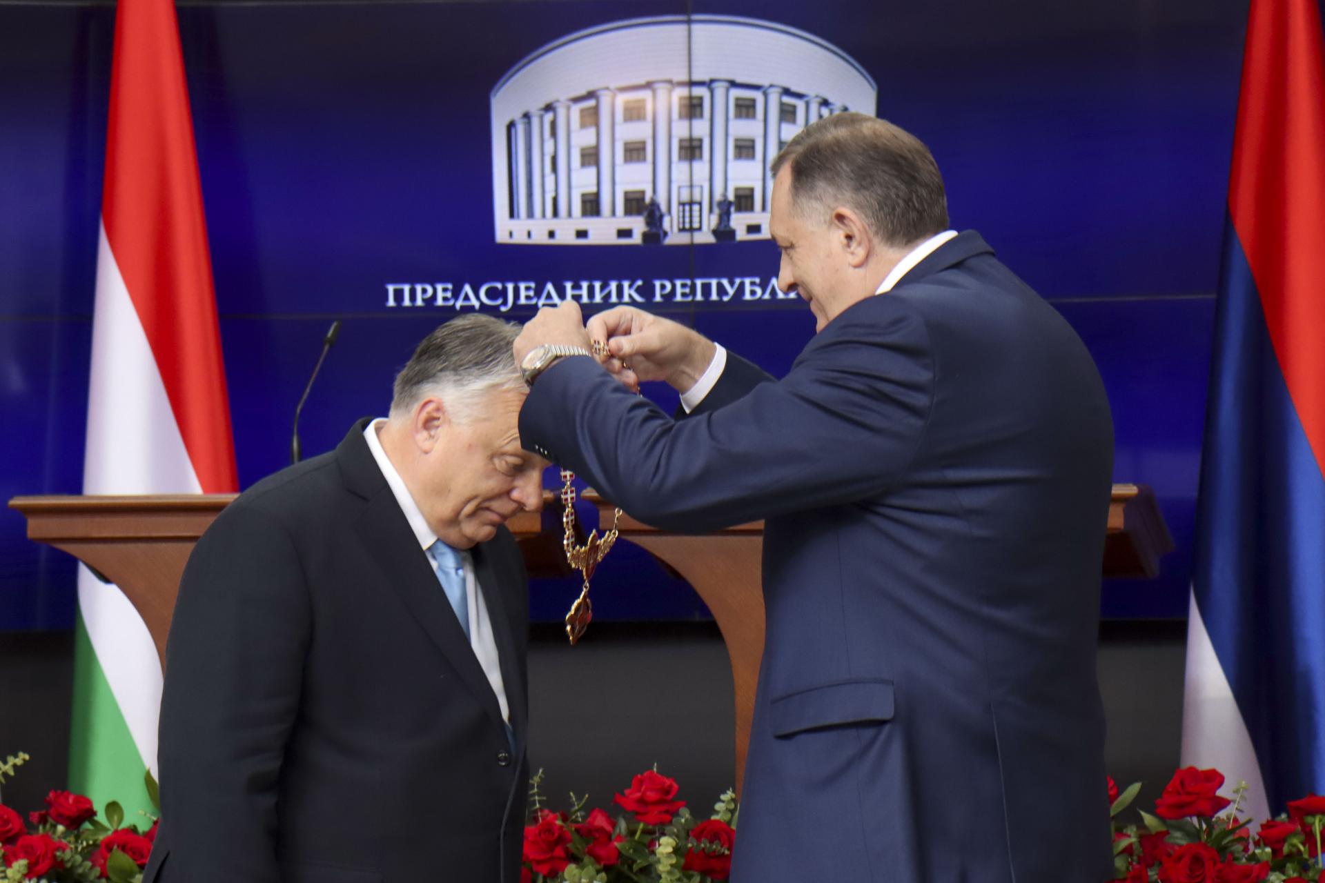 Orbán dostal najvyššie vyznamenanie Republiky srbskej, o rok skôr ho dostal Putin