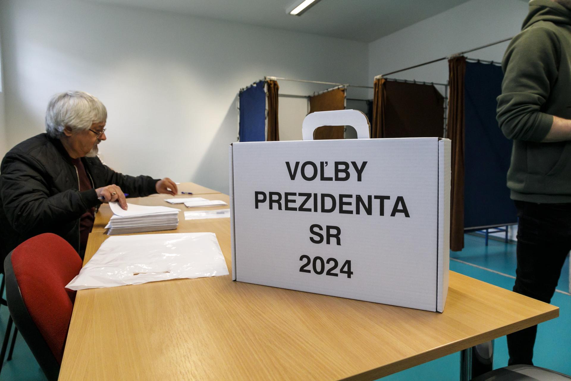 Prezidentské voľby 2024 online: Korčok alebo Pellegrini? Slováci rozhodujú o tom, kto bude novou hlavou štátu