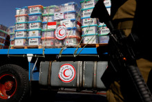 Humanitárna pomoc smerujúca do Gazy. FOTO: Reuters