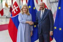 Slovenská prezidentka Zuzana Čaputová a predseda Európskej rady Charles Michel. FOTO: TASR/AP