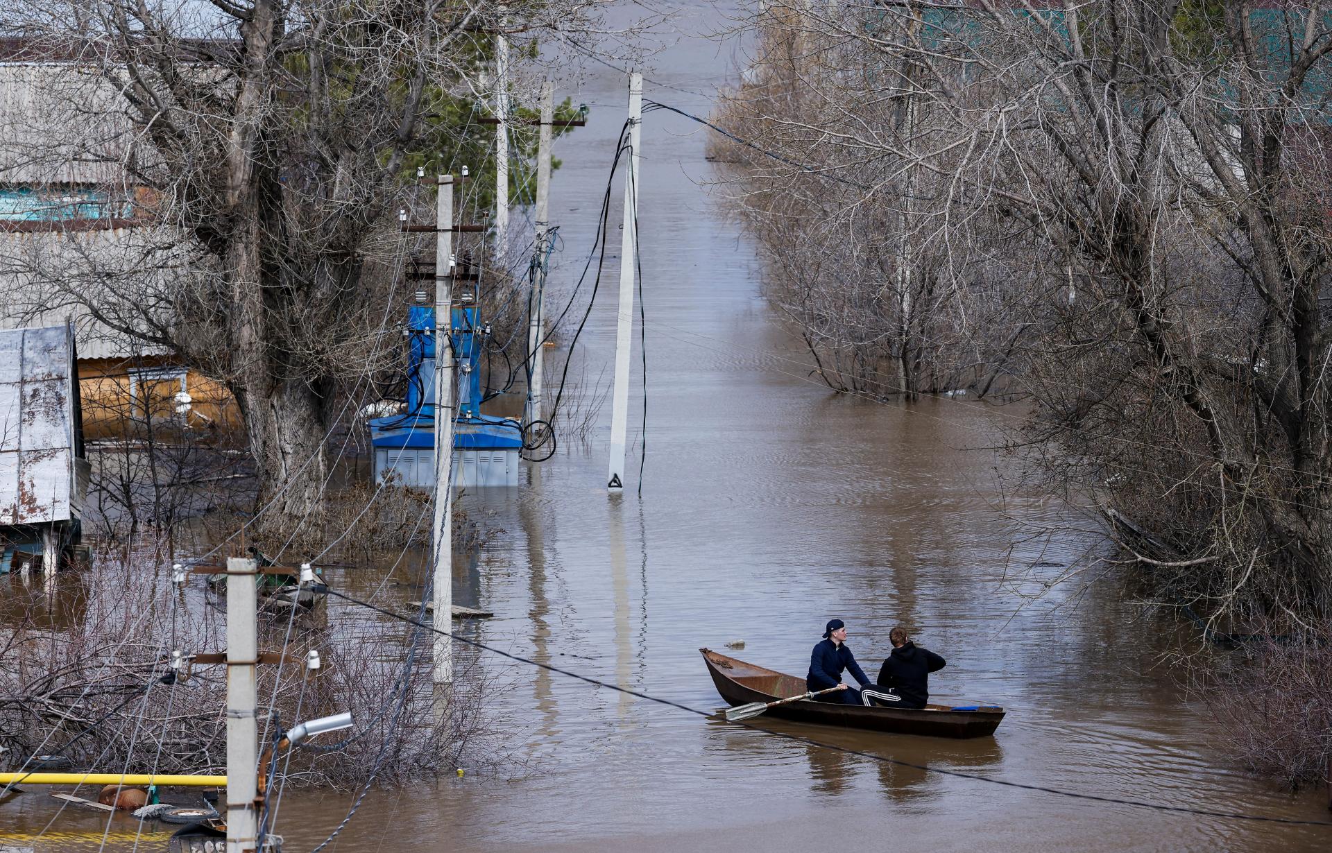 V ruskom Orenburgu rozvodnená rieka stúpa, v Kazachstane evakuovali 100-tisíc ľudí