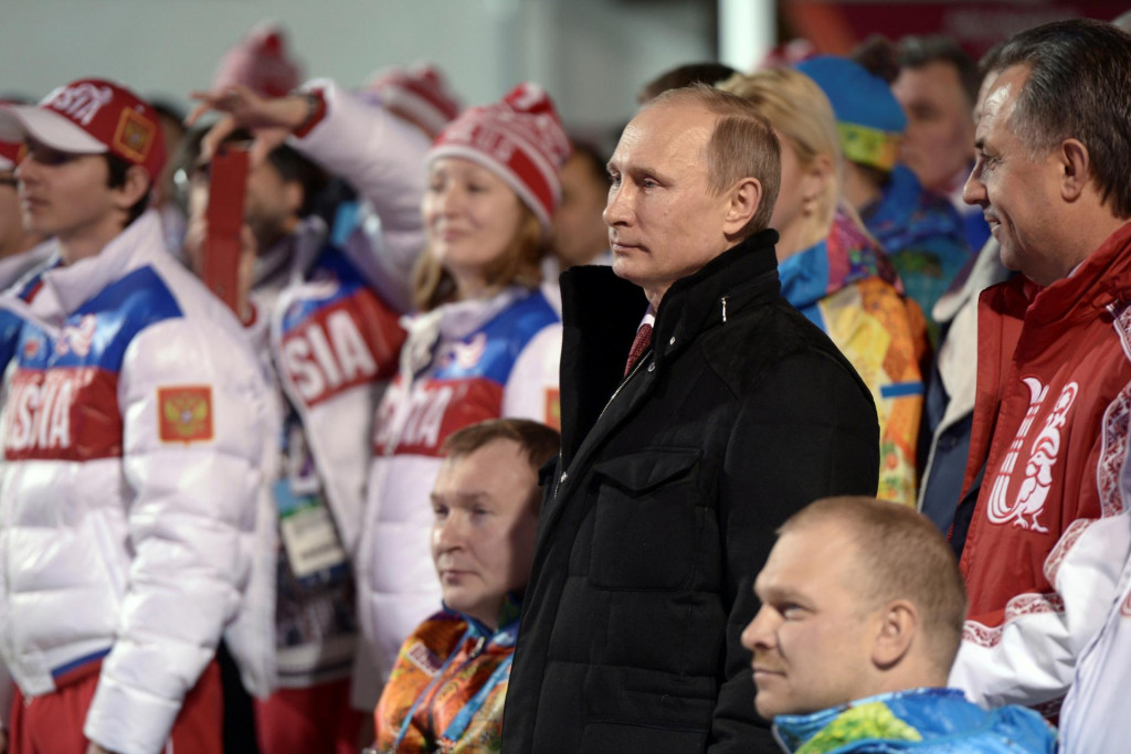 Ruský prezident Vladimir Putin na zimných olympijských hrách v roku 2014 v Soči. FOTO: REUTERS