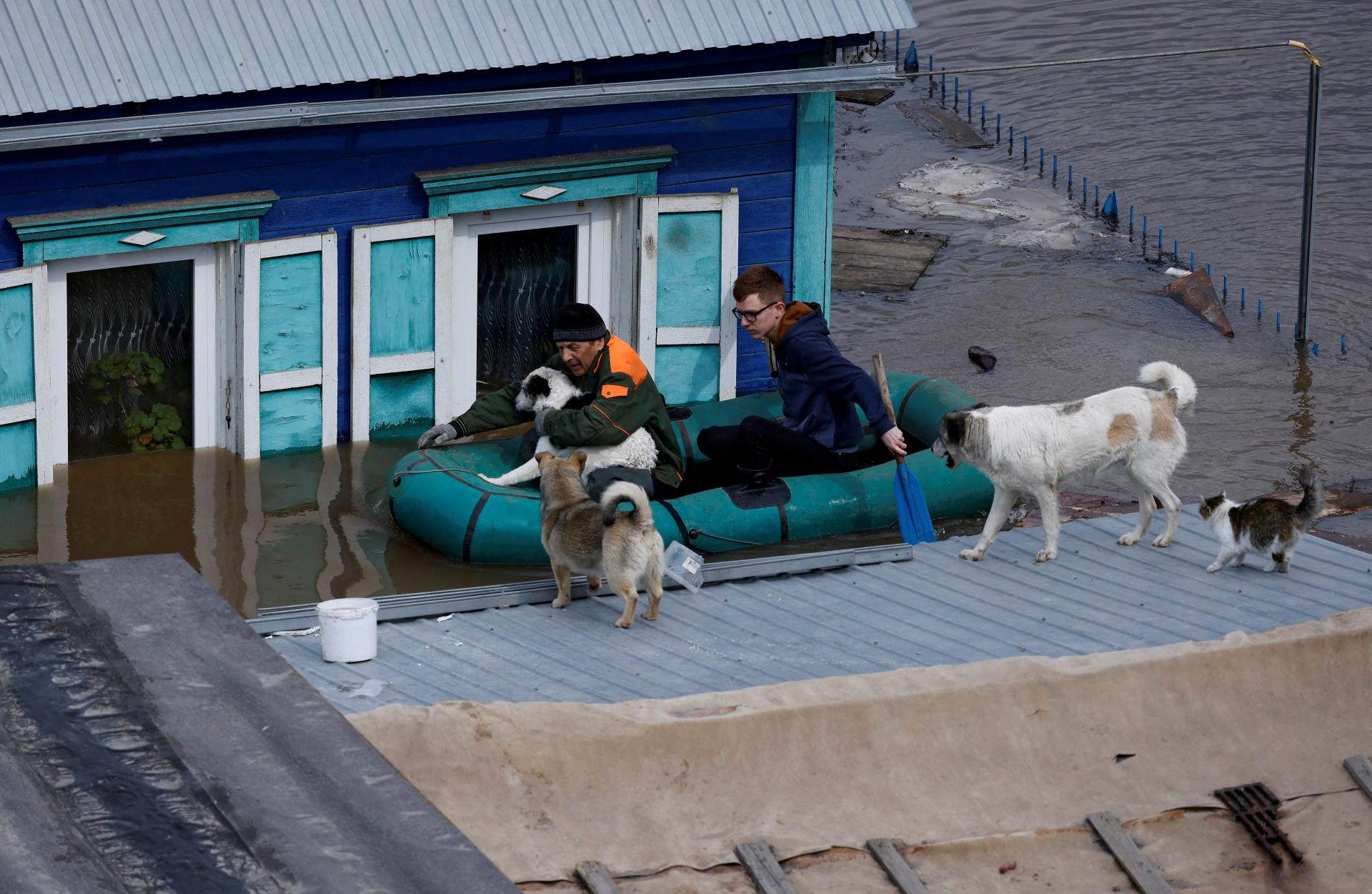 Valí sa na nás „more“, varoval gubernátor zaplavenej Kurganskej oblasti