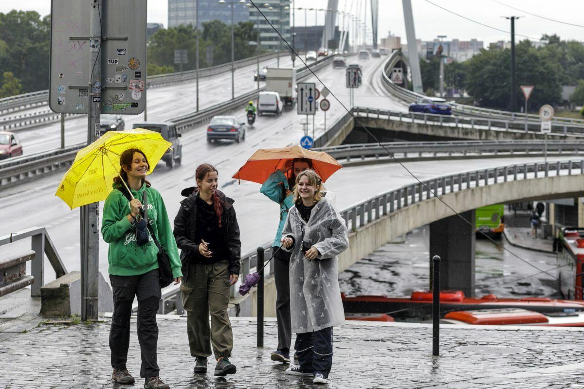 Na Slovensko dorazilo prudké zhoršenie počasia. Kam až klesnú teploty a kedy sa znovu oteplí?
