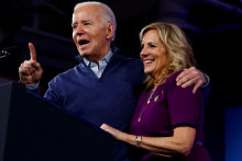 Americký prezident Joe Biden a prvá dáma Jill Bidenová. FOTO: Reuters