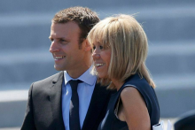 Seriál by mal riešiť lásku medzi najvplyvnejšími manželmi Francúzska - Emmanuel a Brigitte Macron.