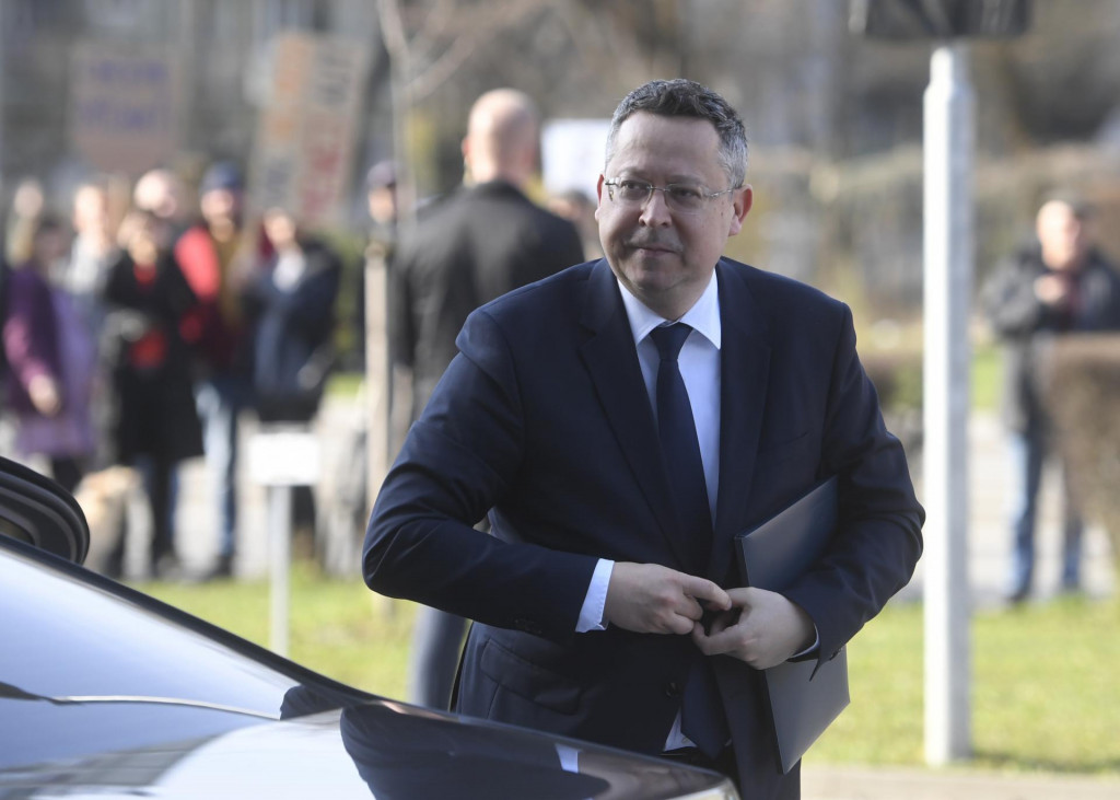 Minister financií Kamenický je človek, ktorého revízie vývoja slovenskej ekonomiky smerom nahor musia tešiť. FOTO: TASR/F. Iván