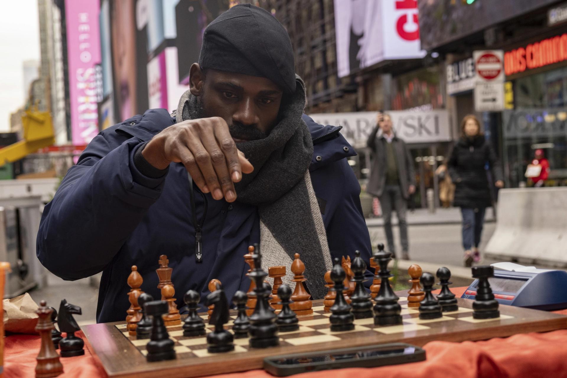 Šachový šampión z Nigérie prekonal svetový rekord, hral nepretržite 58 hodín