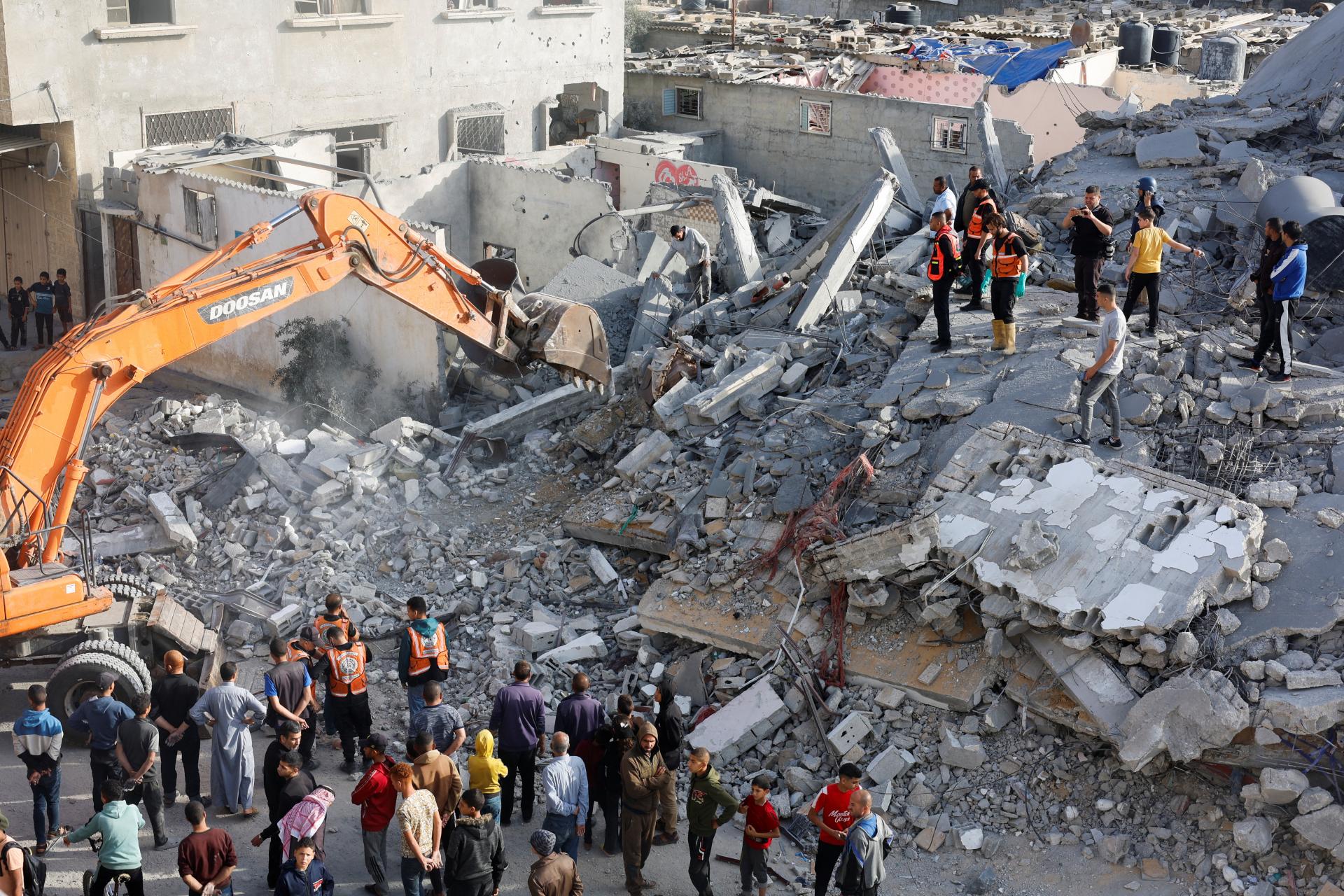 Izraelské útoky na mesto Rafah v Pásme Gazy zabili 18 ľudí, väčšinou detí