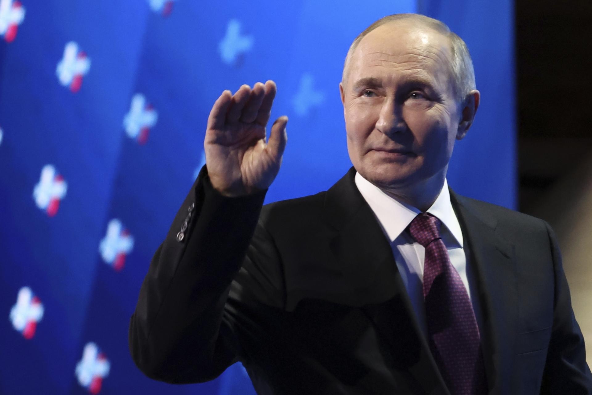 Putin vyzýva na zdržanlivosť pri zabavovaní majetku firiem. Štát preberá kontrolu po odchádzajúcich firmách